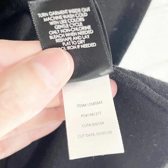 Torrid Black Knit Short Sleeve Shirt with Front Lace Detail Women's Size 1X - Picture 8 of 8